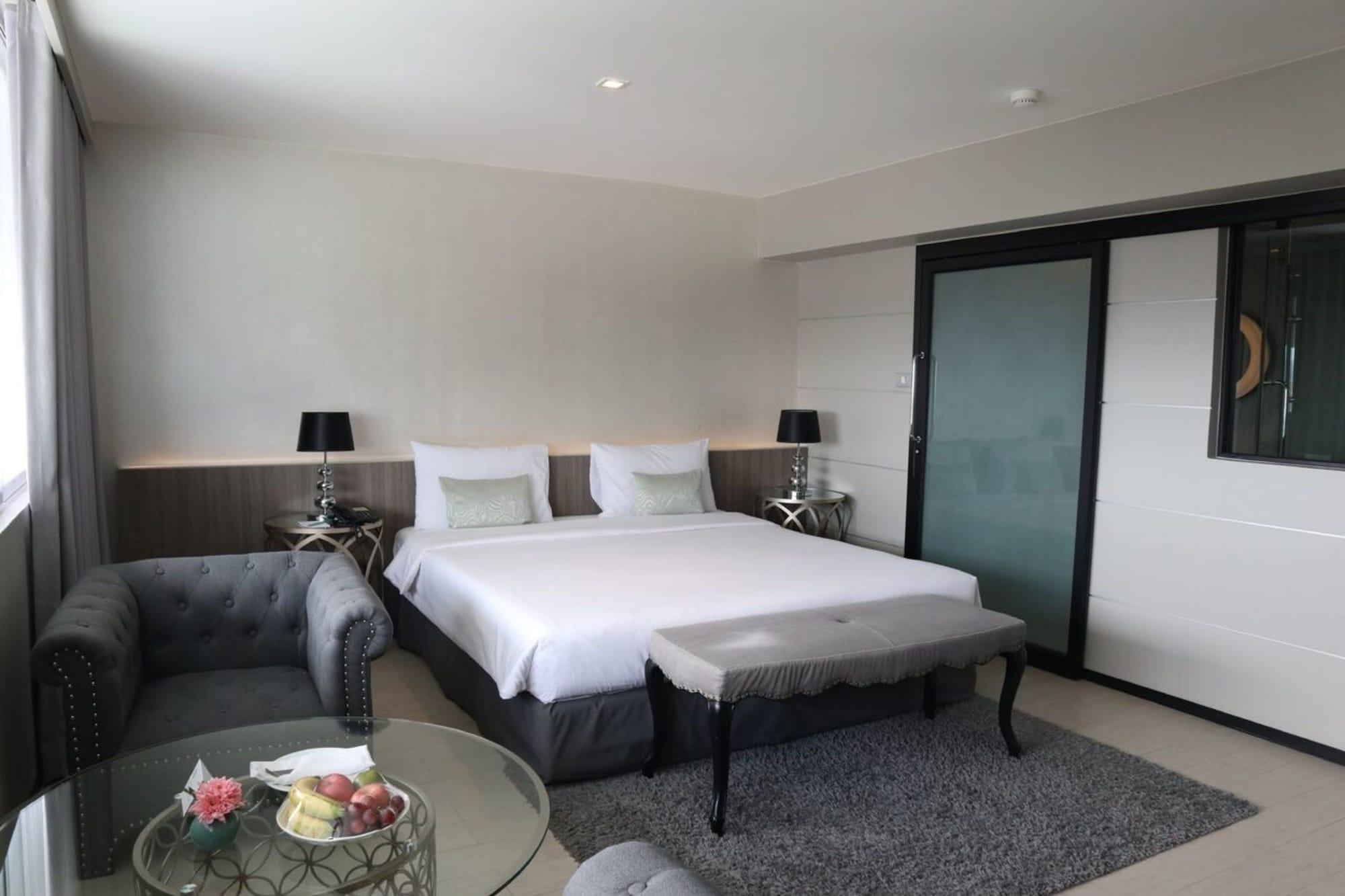 Pearl Hotel Phuket Bagian luar foto