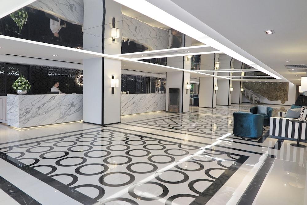 Pearl Hotel Phuket Bagian luar foto